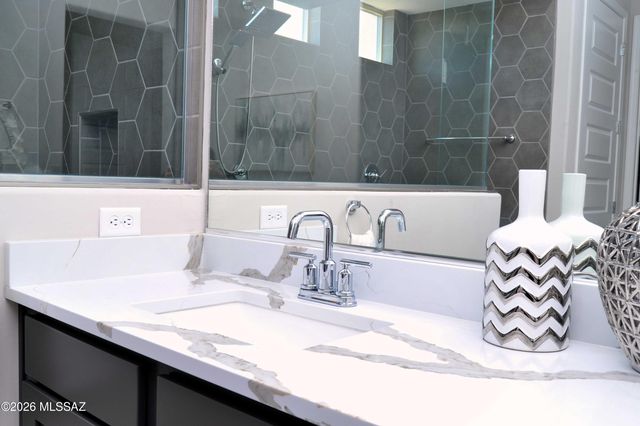 13469 E Joseph Mills Lane, Tucson, AZ 85747