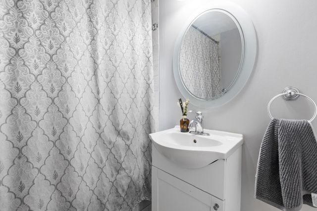 37 Winter St, Wayland, MA 01778