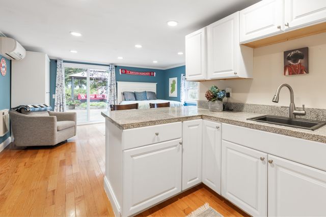 37 Winter St, Wayland, MA 01778