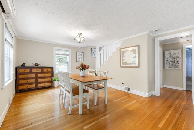 37 Winter St, Wayland, MA 01778