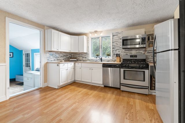 37 Winter St, Wayland, MA 01778