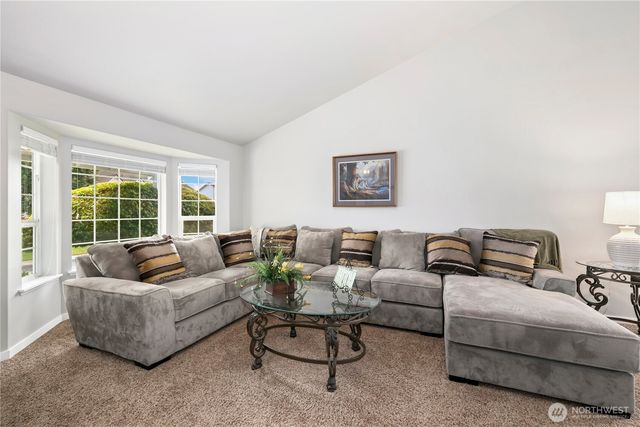 7911 195th Street E, Spanaway, WA 98387