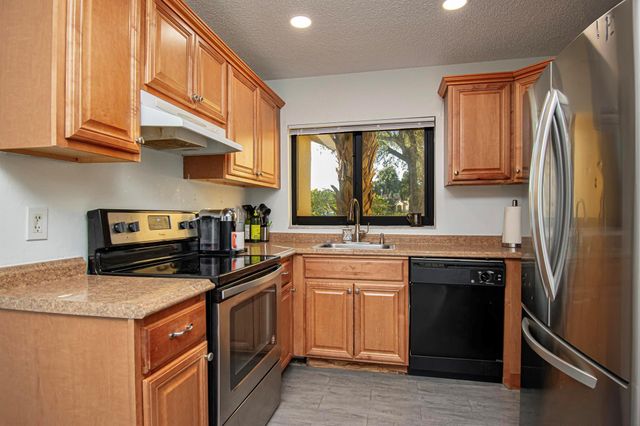 6825 Bridlewood Court, Boca Raton, FL 33433