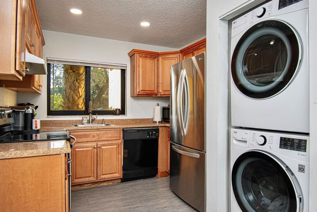 6825 Bridlewood Court, Boca Raton, FL 33433