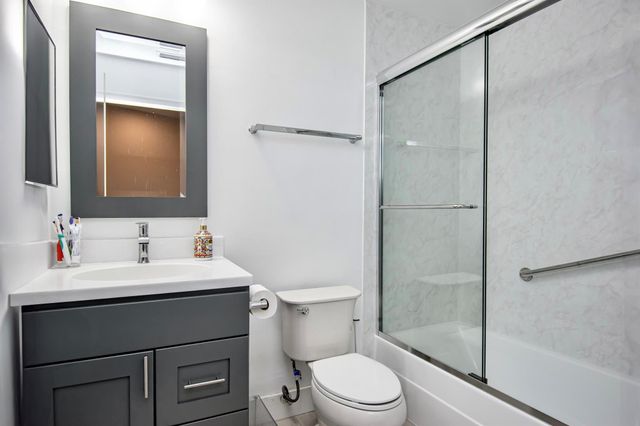 6825 Bridlewood Court, Boca Raton, FL 33433