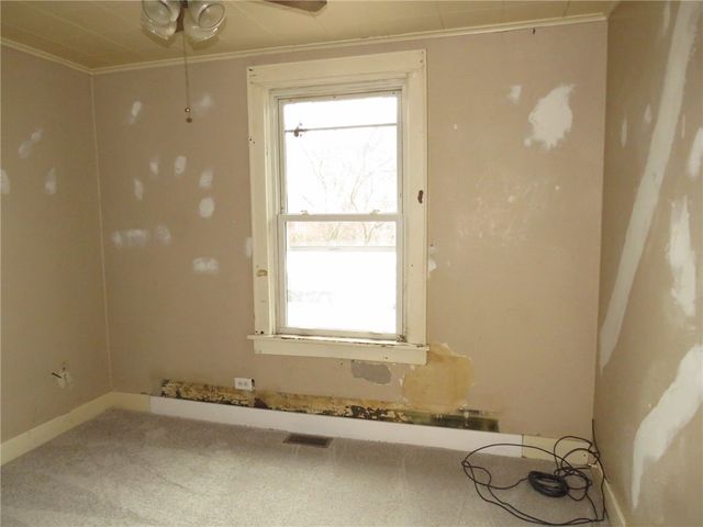 606 Crest Ave, Charleroi Boro, PA 15022