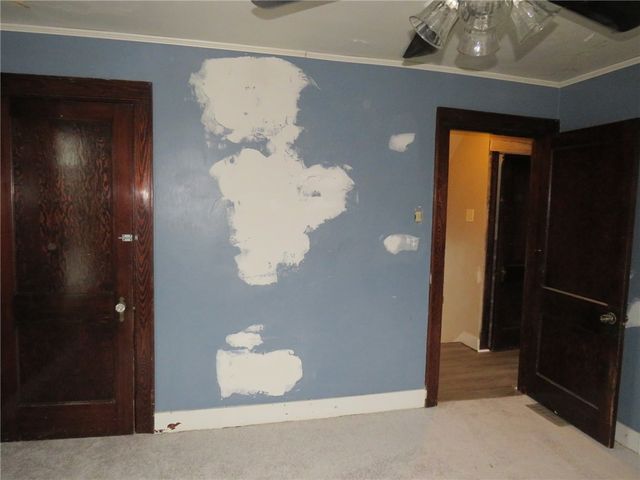 606 Crest Ave, Charleroi Boro, PA 15022