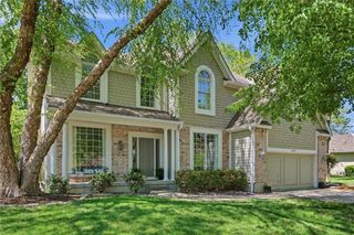 8016 N Chatham Avenue, Kansas City, MO 64151