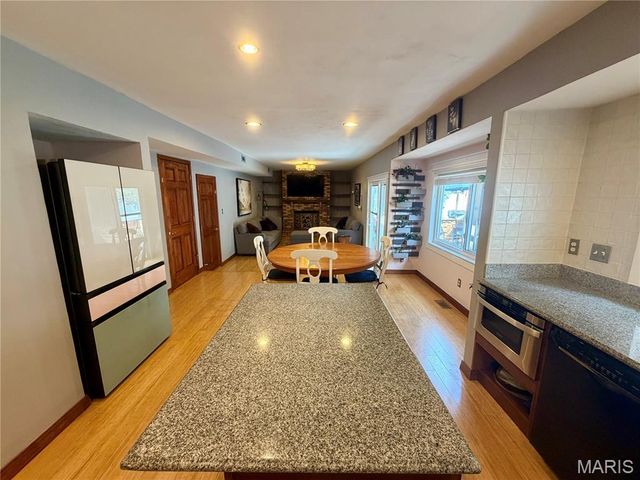 1392 Timothy Ridge Drive, St Charles, MO 63304