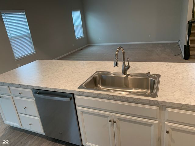 7192 Martock Drive, Plainfield, IN 46168