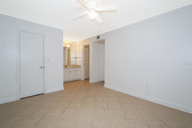 4504 COMMANDER DRIVE 1828, Orlando, FL 32822