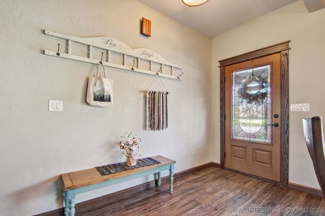 4748 N 4318 Road, Pryor, OK 74361