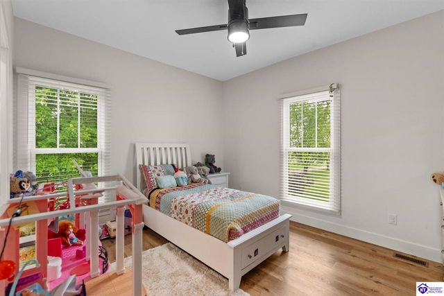 2070 Tonieville Road, Hodgenville, KY 42748