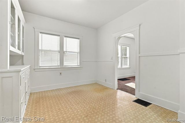36 W Broadway Street, Ecorse, MI 48229