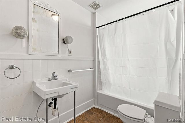 36 W Broadway Street, Ecorse, MI 48229