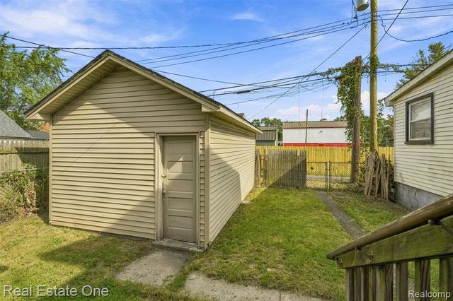 36 W Broadway Street, Ecorse, MI 48229