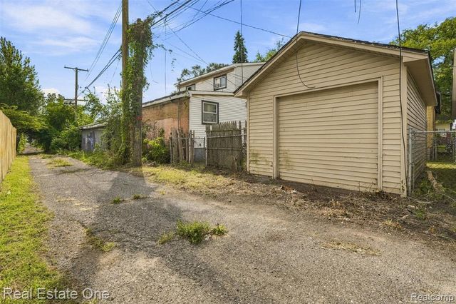 36 W Broadway Street, Ecorse, MI 48229