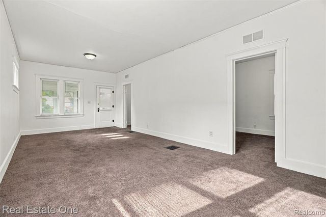 36 W Broadway Street, Ecorse, MI 48229