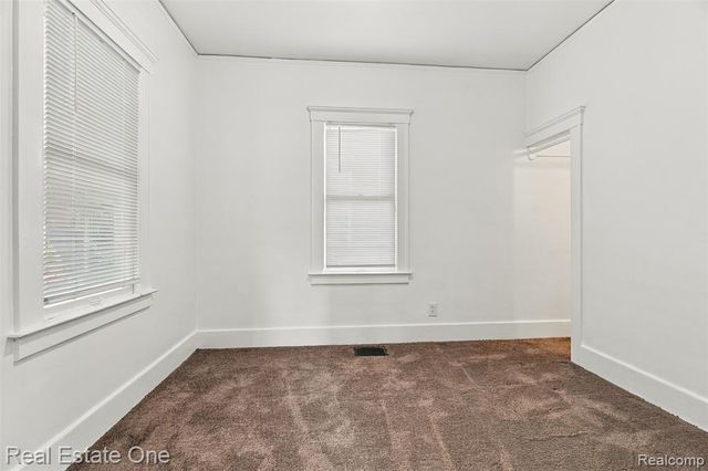 36 W Broadway Street, Ecorse, MI 48229