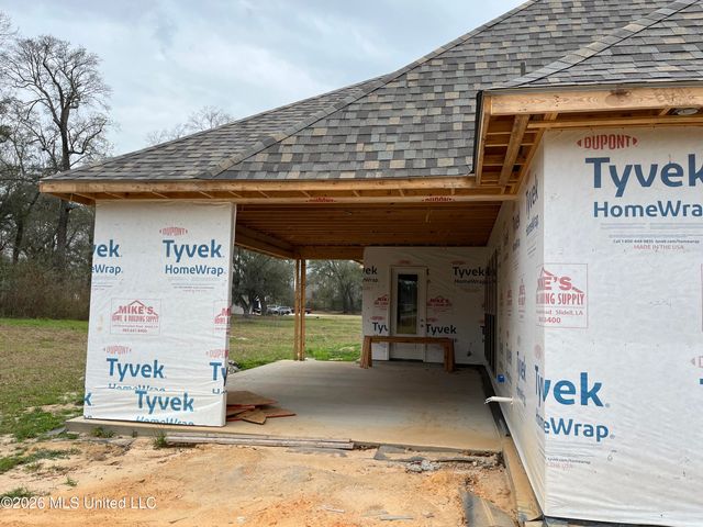 4 Lancair Drive, Picayune, LA 39466