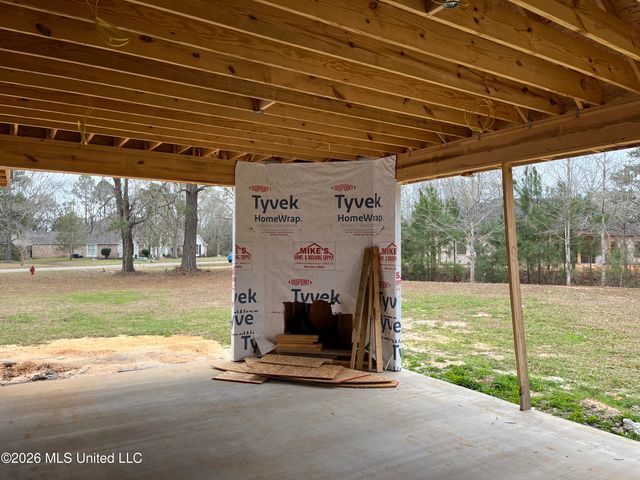 4 Lancair Drive, Picayune, LA 39466