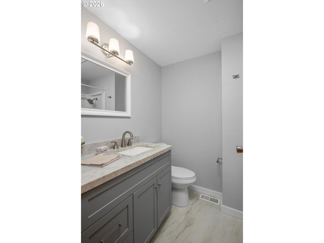 15833 Se NAEF Ct, Milwaukie, OR 97267