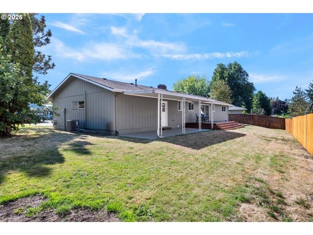 15833 Se NAEF Ct, Milwaukie, OR 97267