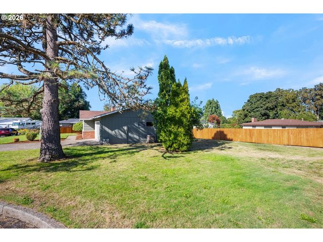 15833 Se NAEF Ct, Milwaukie, OR 97267