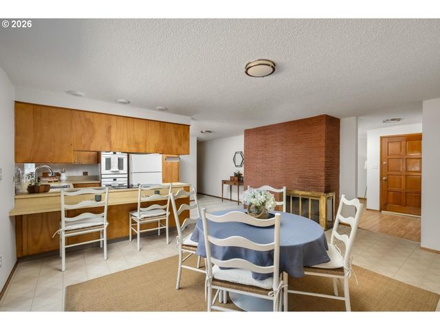 15833 Se NAEF Ct, Milwaukie, OR 97267