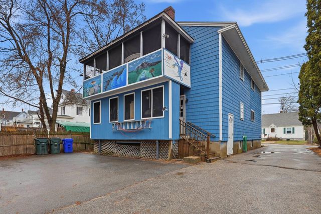 1069 Hayward Street, Manchester, NH 03103
