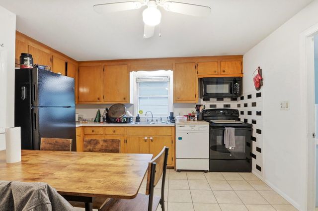 1069 Hayward Street, Manchester, NH 03103