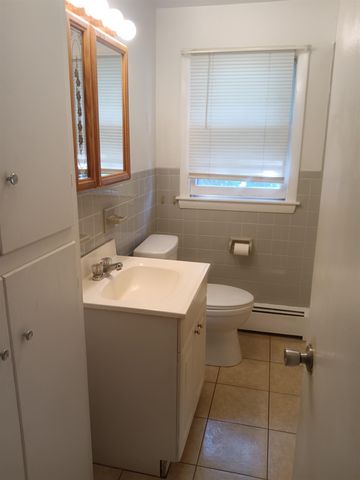 1069 Hayward Street, Manchester, NH 03103