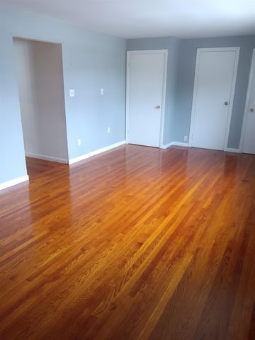 1069 Hayward Street, Manchester, NH 03103