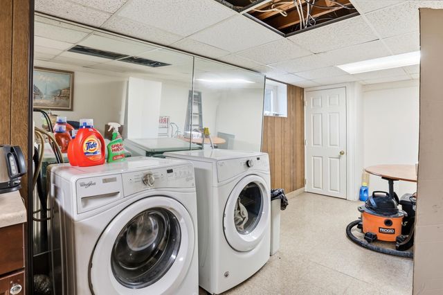 1069 Hayward Street, Manchester, NH 03103