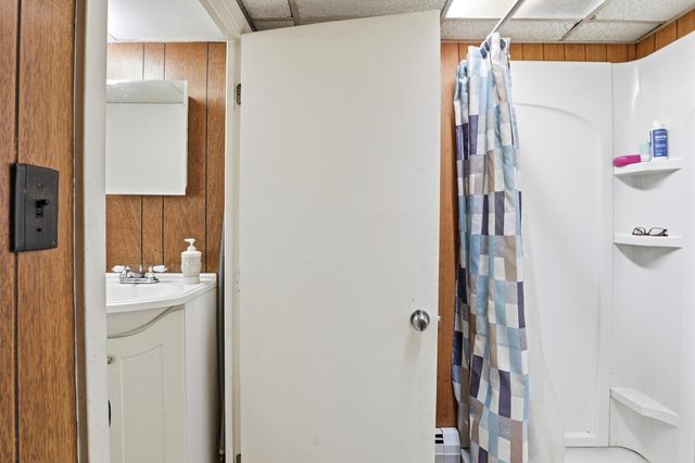 1069 Hayward Street, Manchester, NH 03103