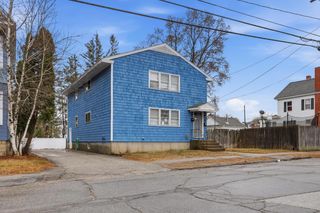 1069 Hayward Street, Manchester, NH 03103