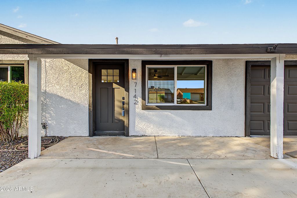 7142 W Westview Drive, Phoenix, AZ 85033 — photo 2