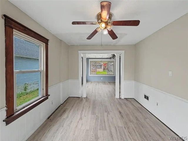 2215 South Avenue, Niagara Falls, NY 14305
