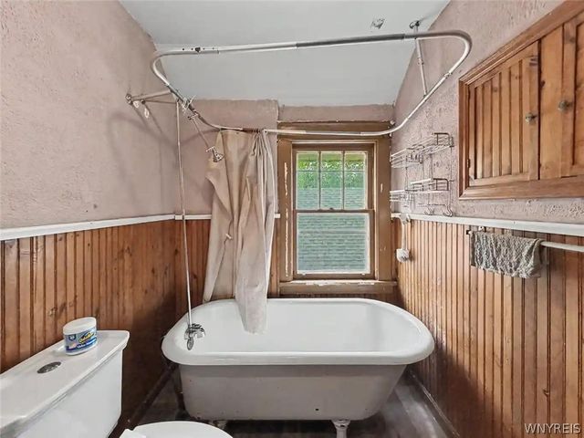 2215 South Avenue, Niagara Falls, NY 14305