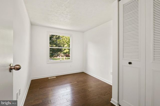 7700 MINERAL SPRINGS DR, Gaithersburg, MD 20877