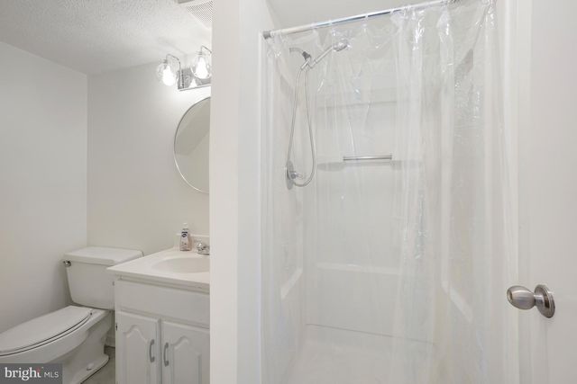 7700 MINERAL SPRINGS DR, Gaithersburg, MD 20877