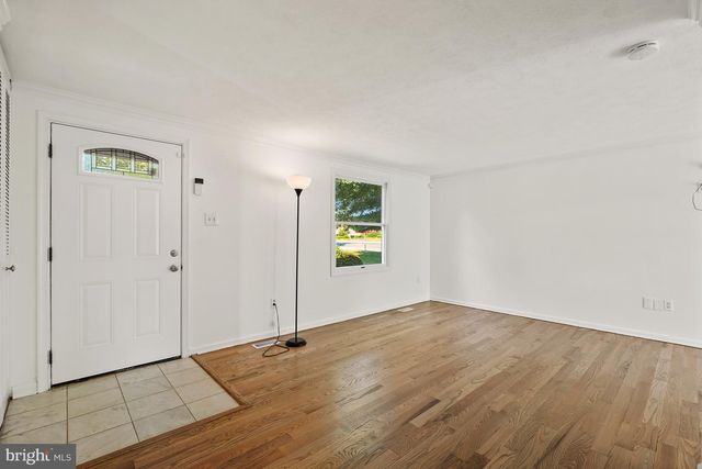 7700 MINERAL SPRINGS DR, Gaithersburg, MD 20877