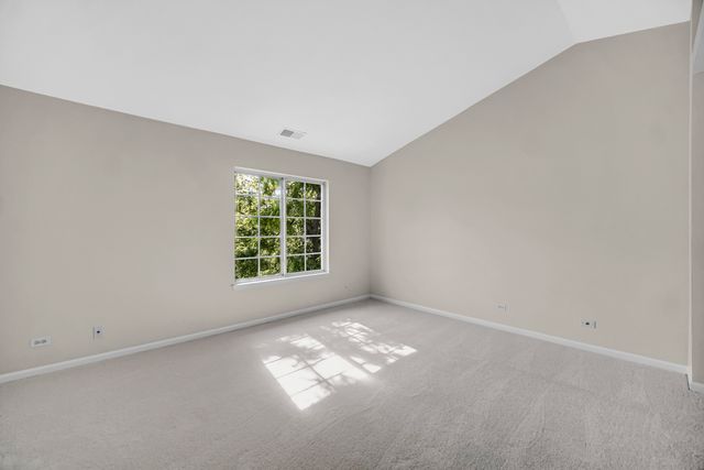 1655 Geneva Drive 1655, Wheeling, IL 60090
