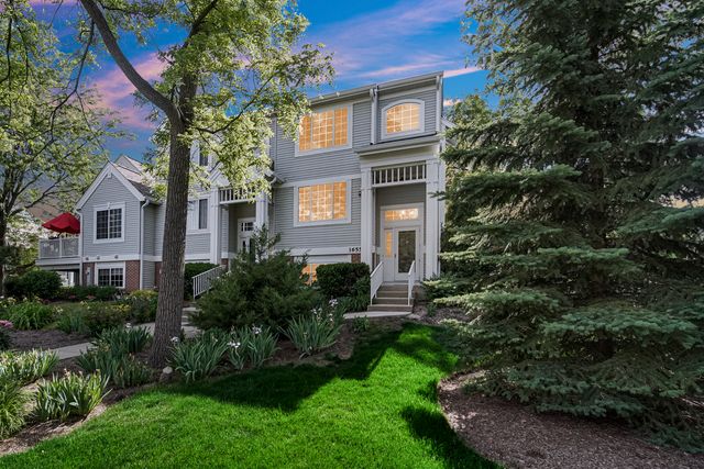 1655 Geneva Drive 1655, Wheeling, IL 60090