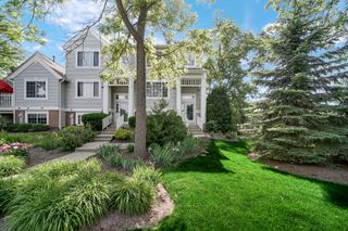 1655 Geneva Drive 1655, Wheeling, IL 60090
