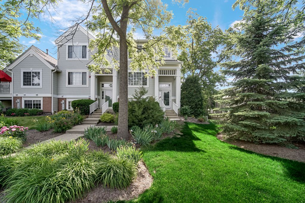 1655 Geneva Drive 1655, Wheeling, IL 60090