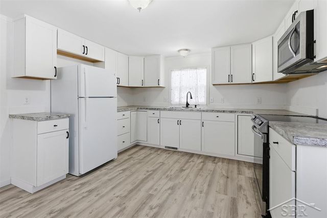 3812 N Saginaw Road, Midland, MI 48640