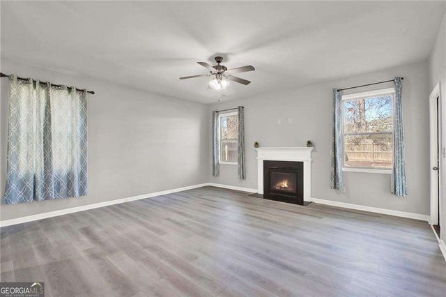 124 Freedom Drive, Acworth, GA 30102