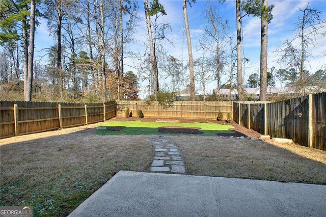 124 Freedom Drive, Acworth, GA 30102