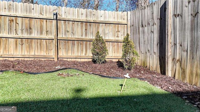 124 Freedom Drive, Acworth, GA 30102